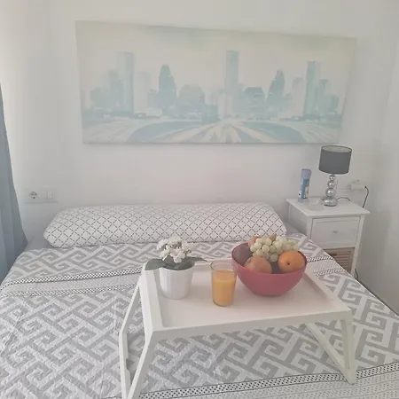 Wonderful White Appartament In Playa Americas Apartamento